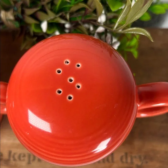 Fiesta Persimmon 1989 Salt & Pepper Shaker Set Homer Laughlin HLC USA Fiestaware - Picture 11 of 12